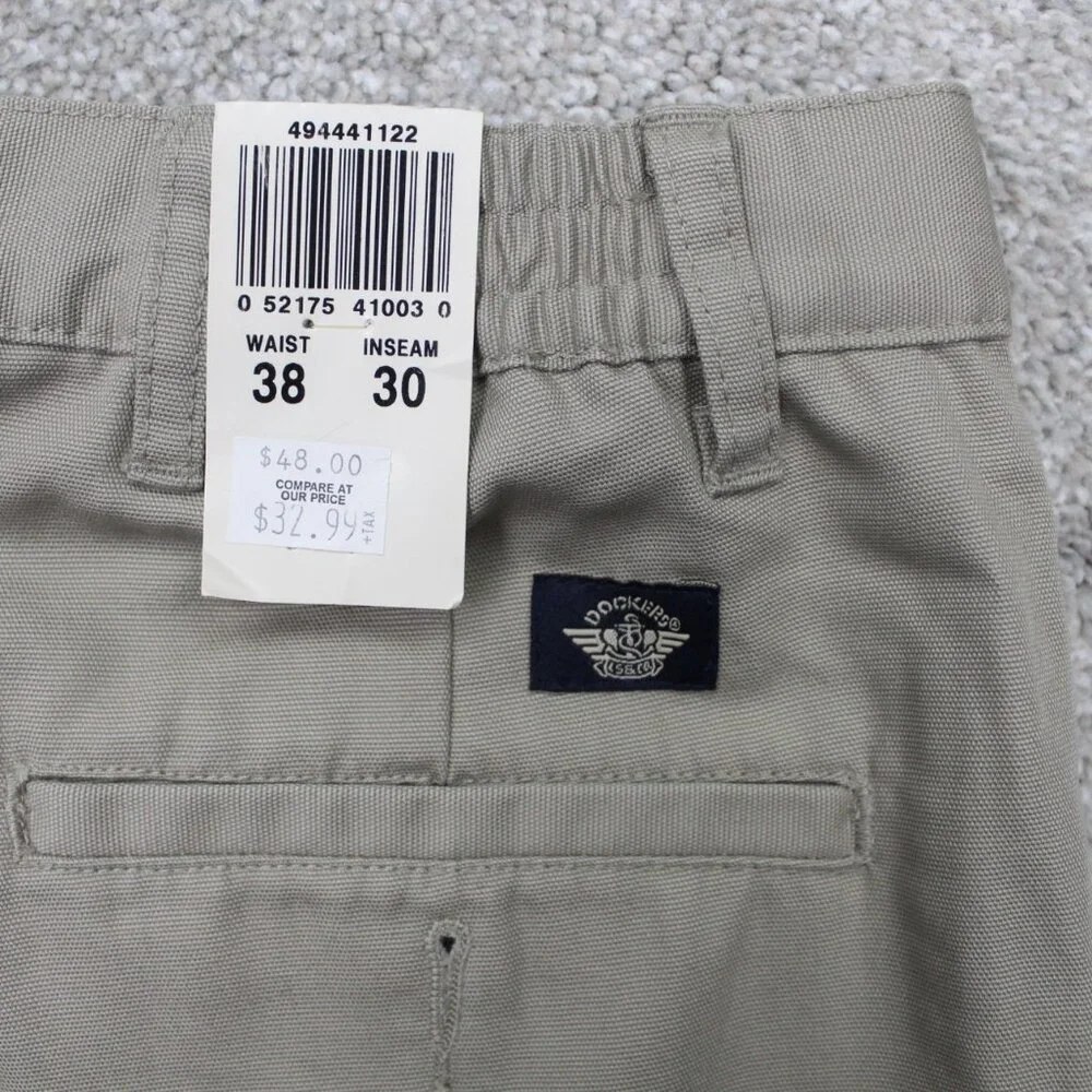 Dockers Chino Pants NWT Mens 38x30 Beige Pleated Stretch Waistband‎ Straight Leg